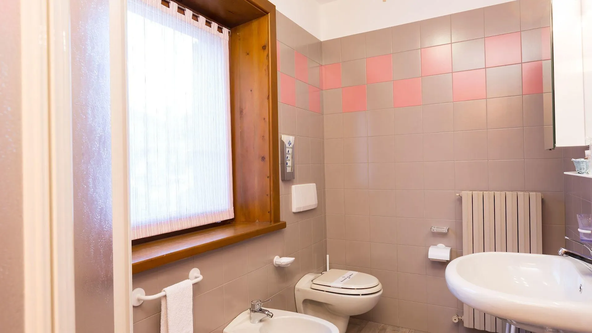 Hotel Krone Livigno 3*,