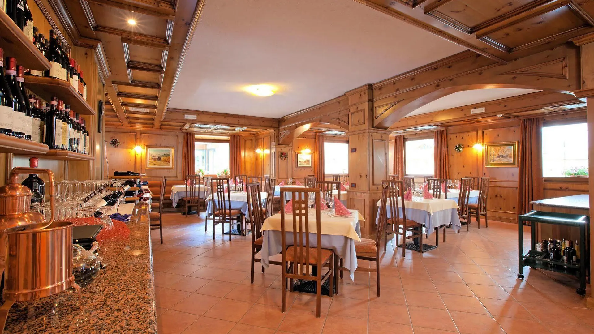 Hotel Krone Livigno 3*,  Italia